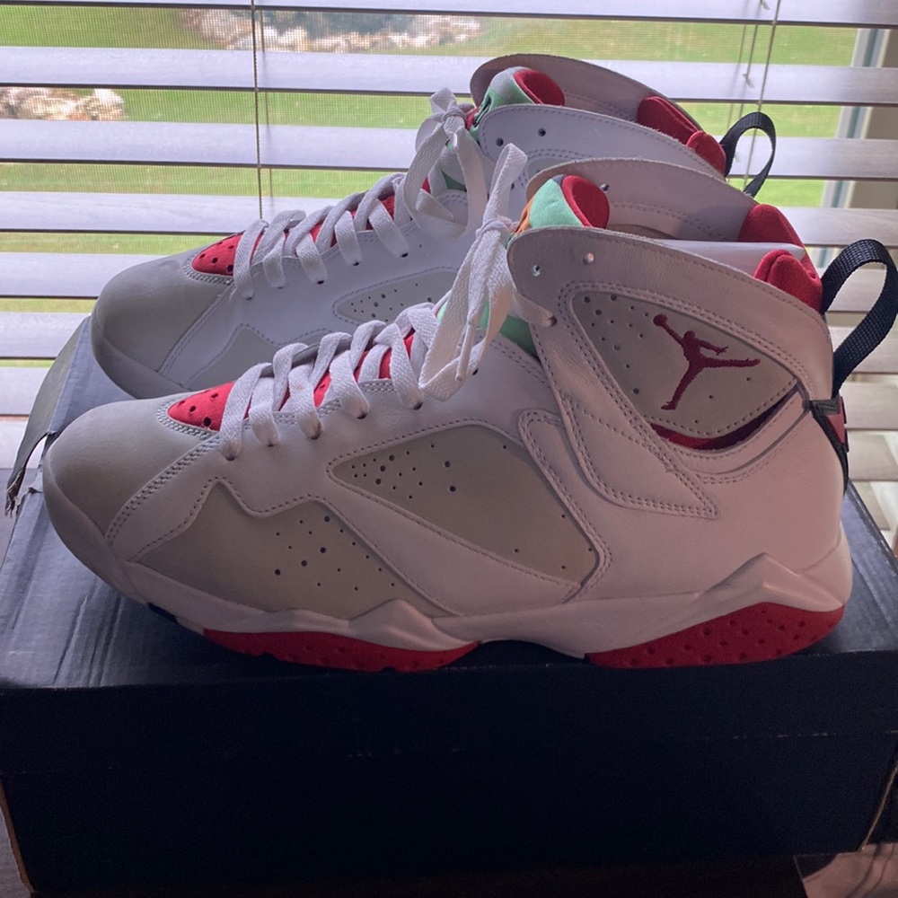 Air Jordan 7 'Hare'